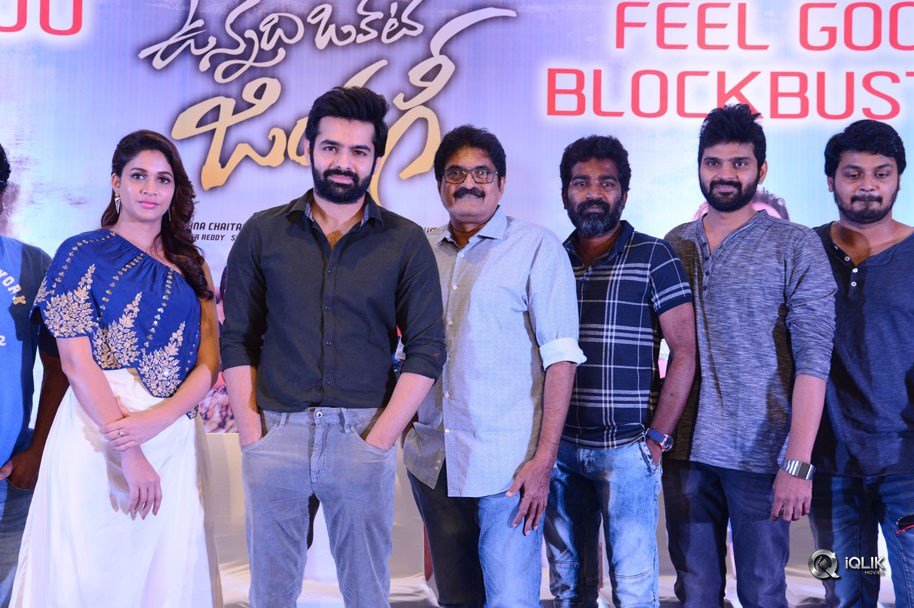 Vunnadhi-Okate-Zindagi-Movie-Team-Thanks-Meet